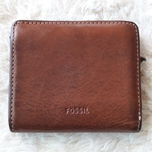 Fossil Bi-fold Leather Wallet